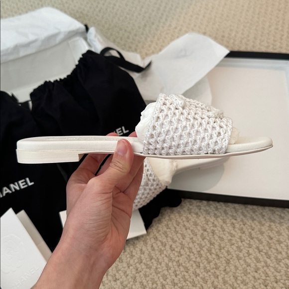 CHANEL White Slides - Picture 10 of 13